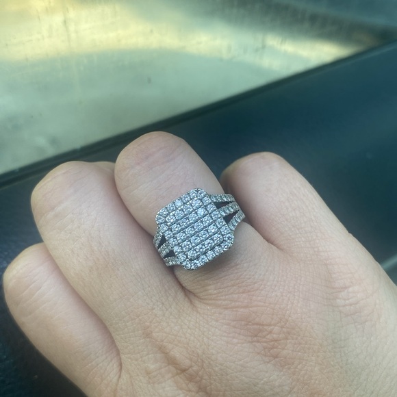 Diamond ring size woman’s 8 - Picture 5 of 12